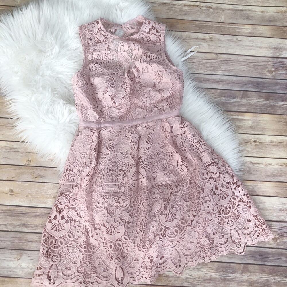Anthropologie BHLDN Rosaline Lilac‎ Lace Dress Cutout Back Size Small New - Picture 3 of 4